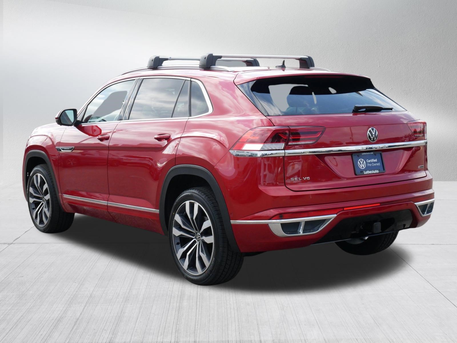 Certified 2022 Volkswagen Atlas Cross Sport SEL Premium R-Line AWD/4WD image 5
