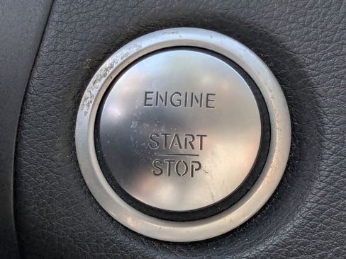 Used 2017 Mercedes-Benz C 300 4MATIC Sedan image 14