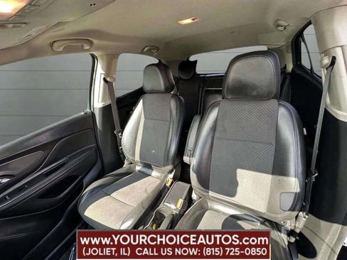 Used 2022 Buick Encore Preferred image 38