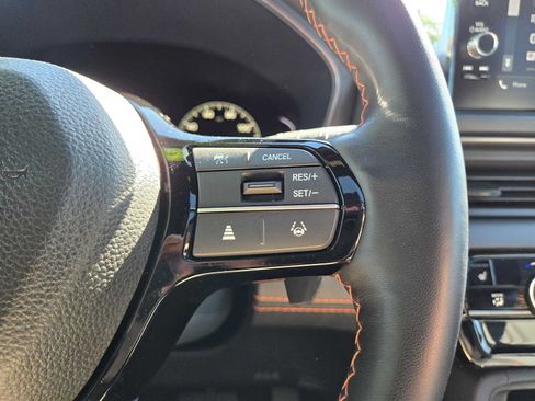 Used 2025 Honda Pilot TrailSport image 31