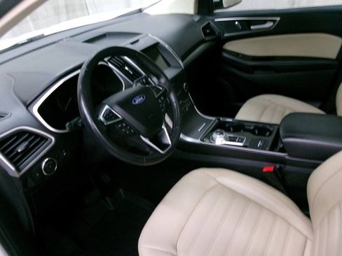 Used 2020 Ford Edge SEL w/ Convenience Package AWD/4WD image 16