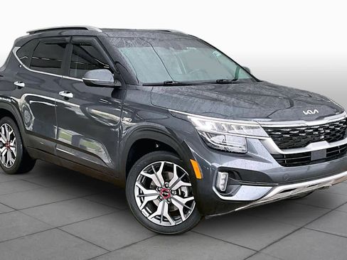 Used 2023 Kia Seltos SX w/ SX Sunroof Package AWD/4WD image 3