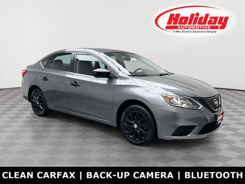 Used 2019 Nissan Sentra SV image 1
