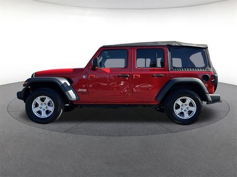 Used 2020 Jeep Wrangler Unlimited Sport S image 2