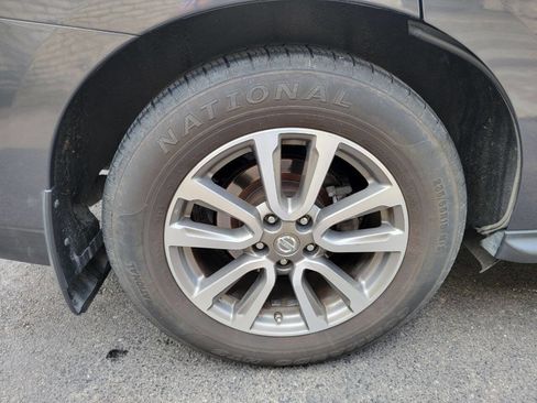 Used 2014 Nissan Pathfinder SL w/ SL Premium Package image 20