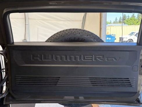 Used 2024 GMC Hummer EV 2X w/ LPO, Illumination Package AWD/4WD image 7