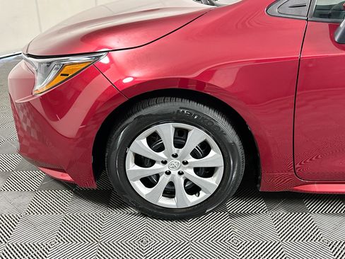Used 2024 Toyota Corolla LE FWD image 11