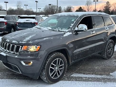 Used 2018 Jeep Grand Cherokee Limited image 2