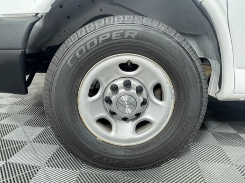 Used 2016 Chevrolet Express 2500 LS RWD image 14
