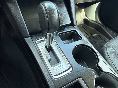 Used 2016 Subaru Outback 3.6R Limited AWD/4WD image 22
