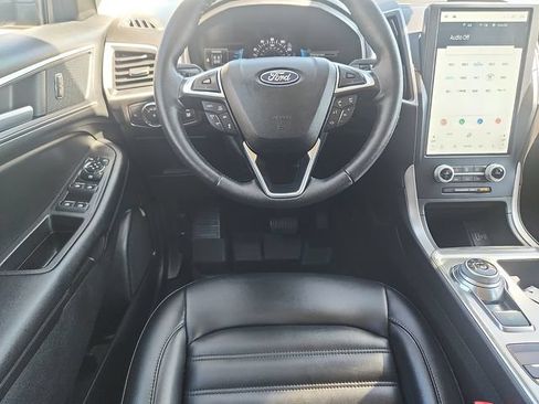 Certified 2022 Ford Edge SEL w/ Convenience Package AWD/4WD image 9