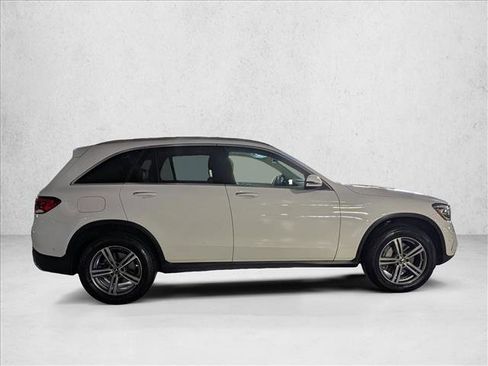 Used 2021 Mercedes-Benz GLC 300 4MATIC image 4