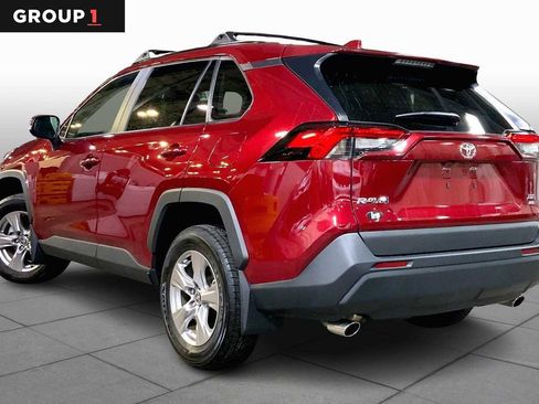 Used 2022 Toyota RAV4 XLE image 11