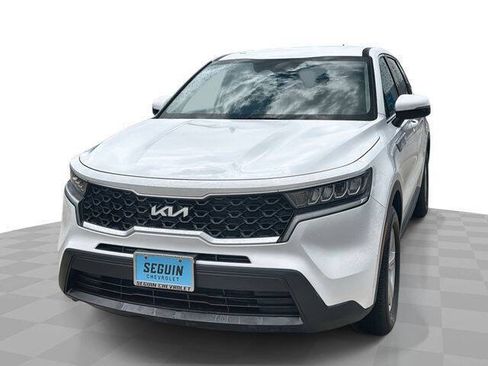 Used 2023 Kia Sorento LX FWD image 1