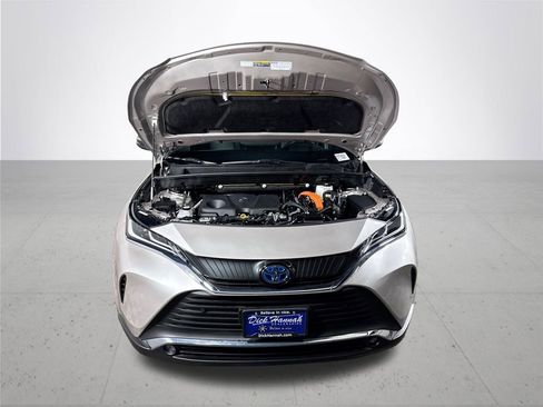 Used 2024 Toyota Venza Nightshade image 21