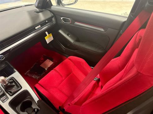 Used 2025 Honda Civic Type R image 22
