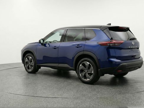 Used 2025 Nissan Rogue SV image 6