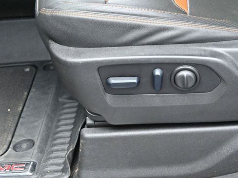 Used 2023 GMC Sierra 3500 AT4 w/ AT4 Premium Plus Package image 13