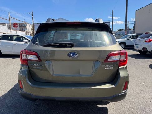 Used 2016 Subaru Outback 2.5i AWD/4WD image 6