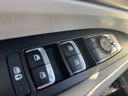 Used 2022 Kia Sorento S AWD/4WD image 9