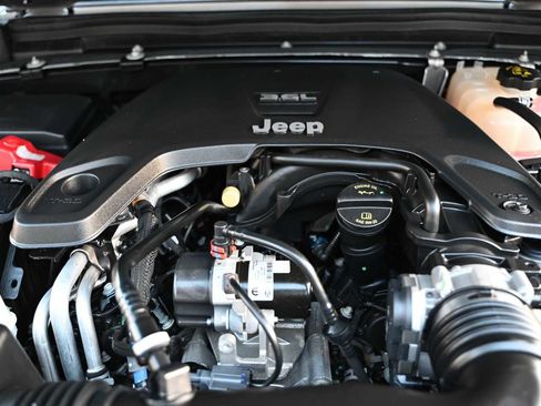 Used 2021 Jeep Wrangler Sport image 21