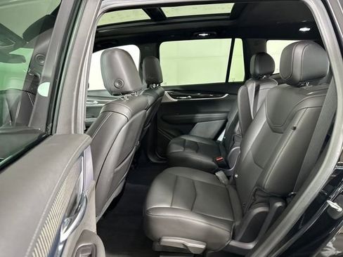 Used 2021 Cadillac XT6 Sport image 25