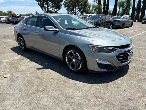 Used 2024 Chevrolet Malibu LT FWD image 2