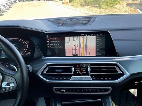 Used 2022 BMW X5 xDrive40i w/ Premium Package image 6