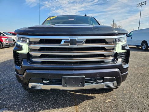 Used 2022 Chevrolet Silverado 1500 High Country image 44