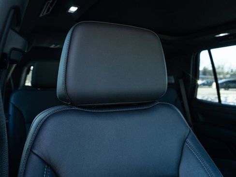 Used 2022 Chevrolet Tahoe Z71 w/ Luxury Package image 21