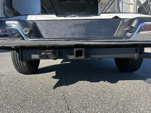 Used 2018 Chevrolet Express 2500 w/ Driver Convenience Package image 27