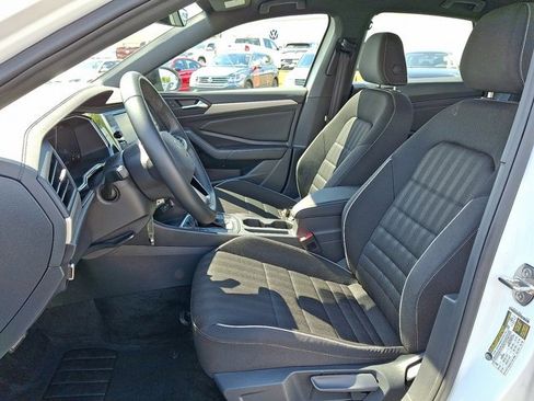 Certified 2024 Volkswagen Jetta Sport image 18