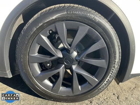 Used 2023 Tesla Model X image 83