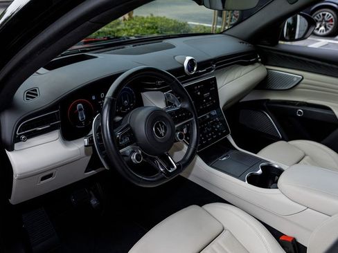 Certified 2023 Maserati Grecale Modena AWD/4WD image 30