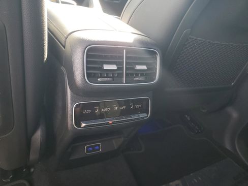 New 2026 Mercedes-Benz GLS 450 4MATIC image 9
