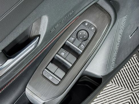 New 2026 Nissan Sentra SR FWD image 19