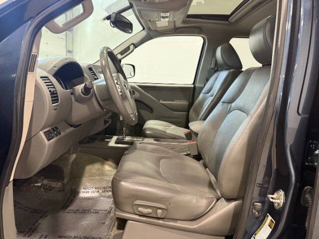 Used 2016 Nissan Frontier SL AWD/4WD image 13