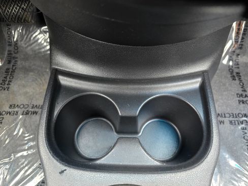 Used 2014 Nissan Versa S Plus image 29