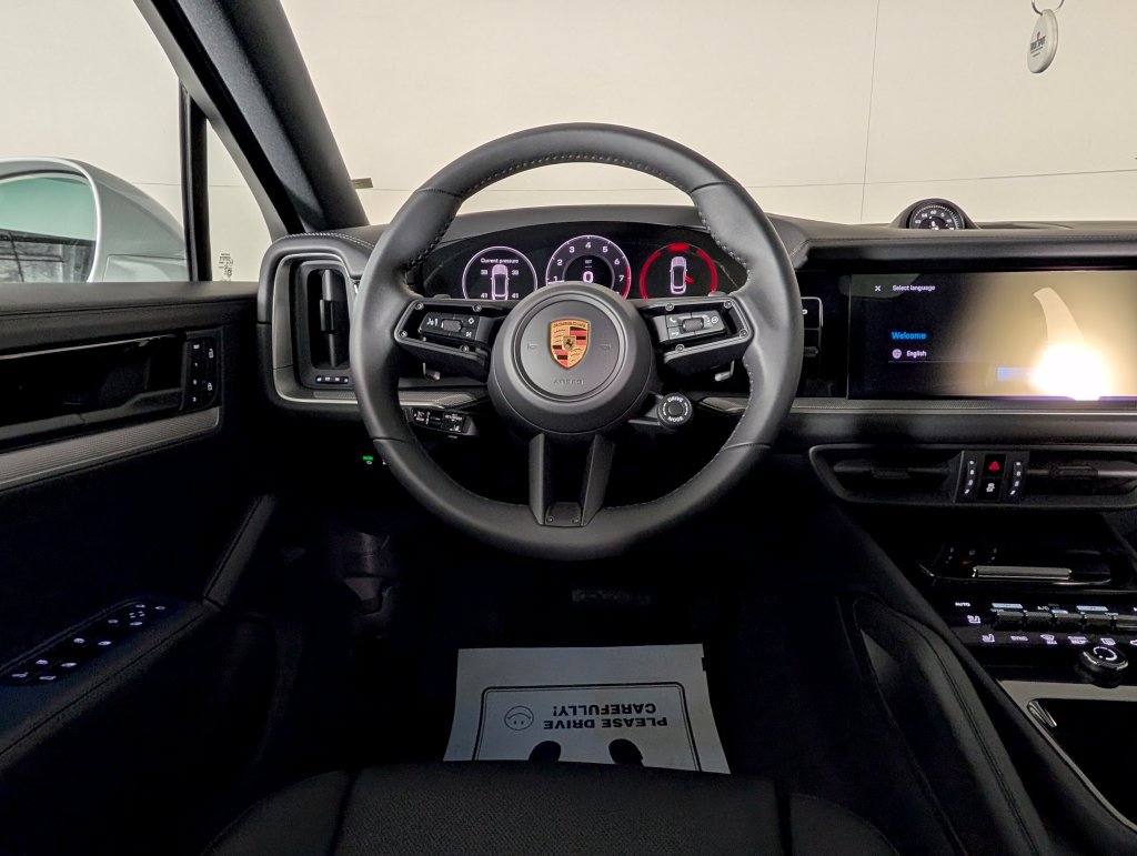 New 2026 Porsche Cayenne Coupe AWD/4WD image 21