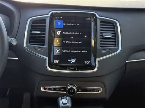 Used 2020 Volvo XC90 T5 Momentum w/ Protection Package Premier image 18