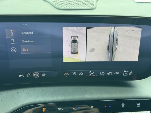 Used 2025 Buick Enclave Avenir w/ Super Cruise Package FWD image 33