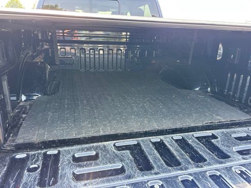 Used 2021 Ford F150 Lariat w/ Equipment Group 502A High AWD/4WD image 13