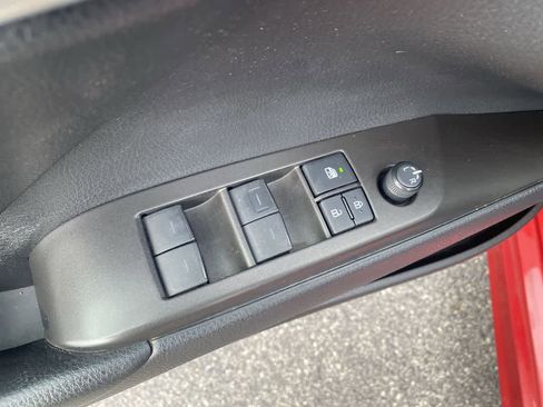 Used 2021 Toyota Camry SE w/ Cold Weather Package image 13