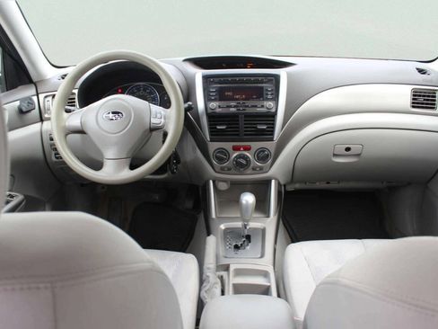 Used 2010 Subaru Forester 2.5X AWD/4WD image 8