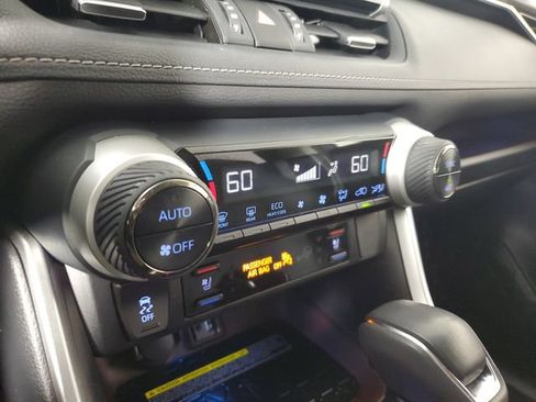 Used 2019 Toyota RAV4 Limited w/ Advanced Technology Package AWD/4WD image 30