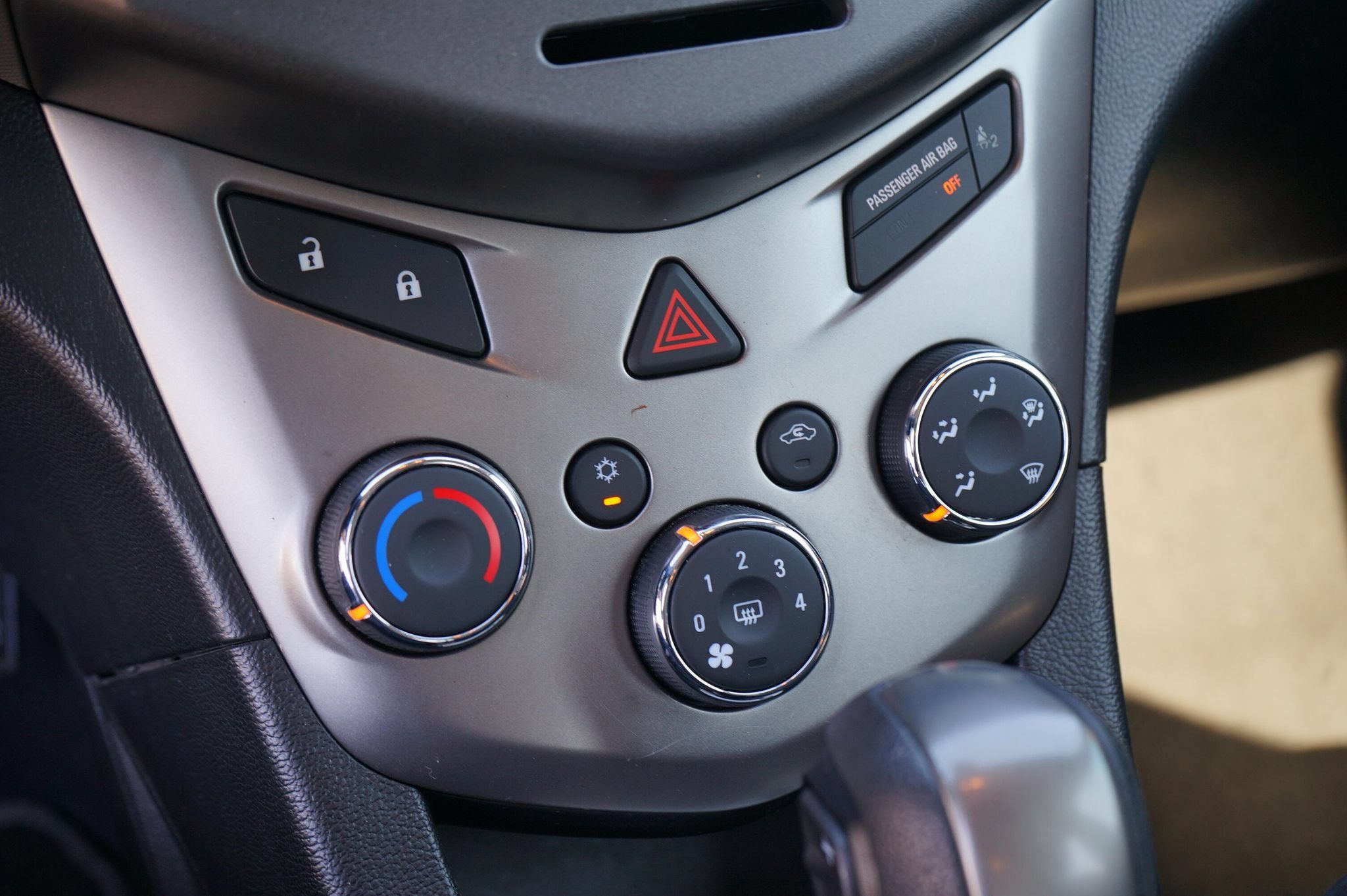 Used 2013 Chevrolet Sonic LT FWD image 15