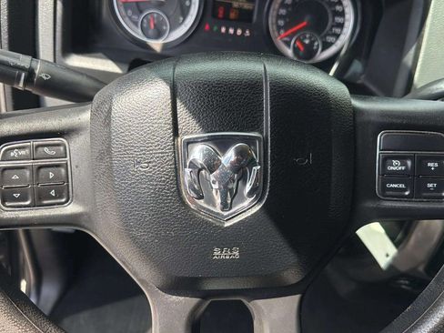 Used 2018 RAM 2500 Tradesman w/ Chrome Appearance Group AWD/4WD image 12