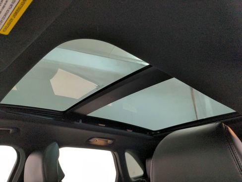 Used 2018 Lincoln MKC Reserve image 15