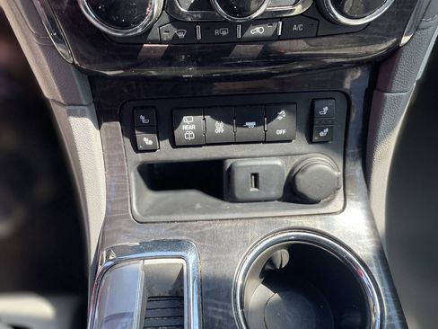 Used 2015 Buick Enclave Leather w/ Trailering Package FWD image 18