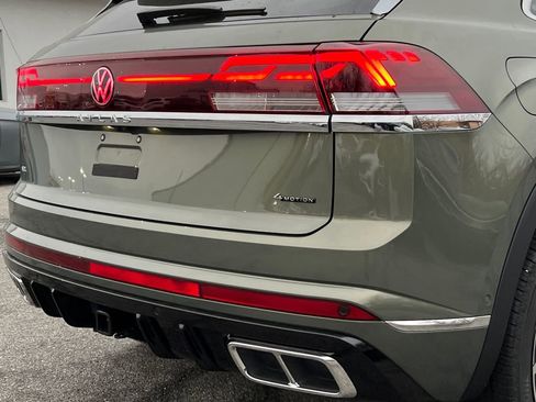 New 2026 Volkswagen Atlas Cross Sport SEL Premium R-Line image 5